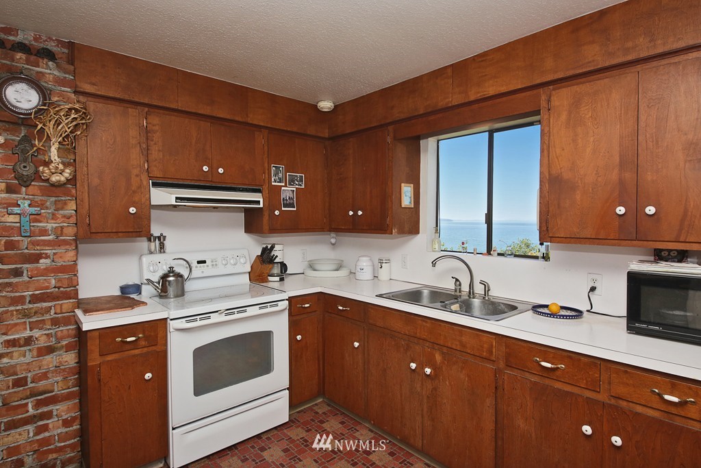 3091 Saratoga Road Langley, WA 98260 - Photo 11 of 25 Gallery Image 11