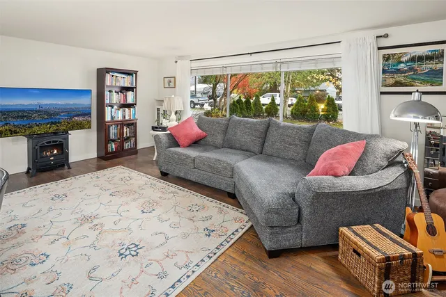 $998,000 | 21703 97th Avenue West, Edmonds, WA 98020