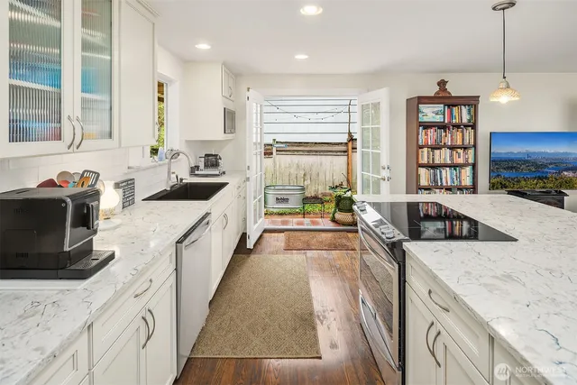 $998,000 | 21703 97th Avenue West, Edmonds, WA 98020