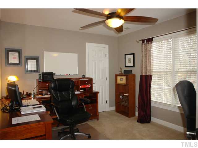 12744 Amoretto Way Raleigh, NC 27613 - Photo 16 of 24