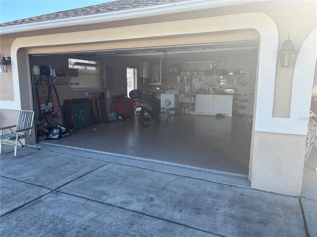 5338 Spanish Trail Holiday, FL 34690 - Photo 32 of 34 a view of a hallway with a livingroom