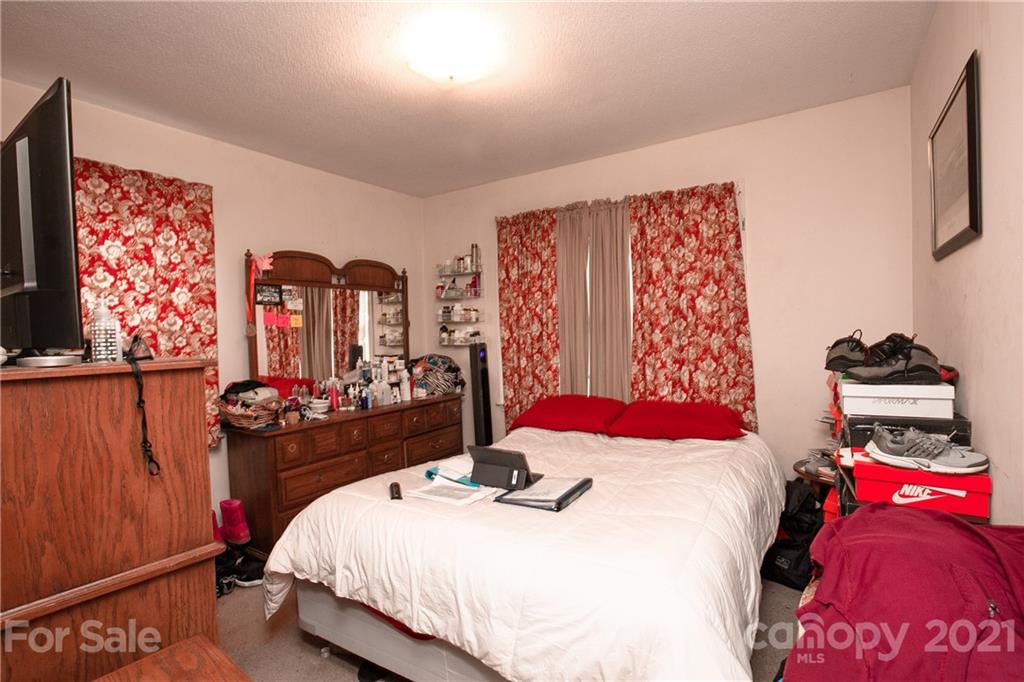 5101 Nevin Road Charlotte, NC 28269 - Photo 13 of 14 Gallery Image 13