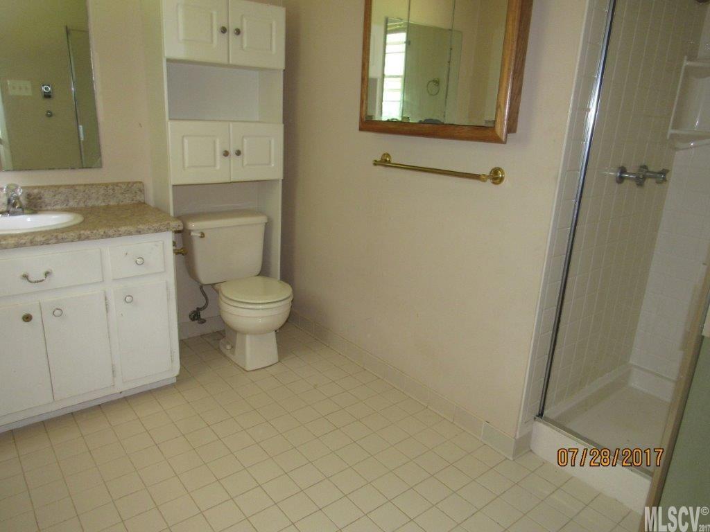 327 NW Road Hickory, NC 28601 - Photo 4 of 14 Gallery Image 4