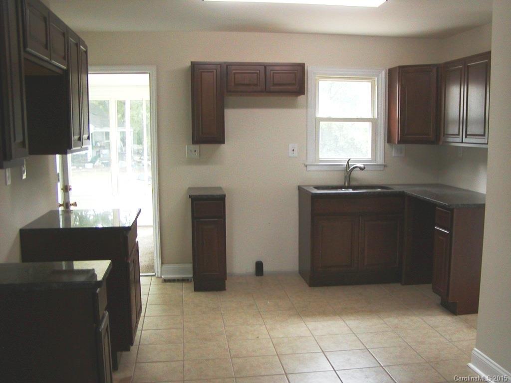 1406 Moose Road Kannapolis, NC 28083 - Photo 5 of 11 Gallery Image 5
