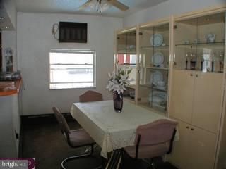 918 Atwood Road Philadelphia, PA 19151 - Photo 4 of 6 Gallery Image 4