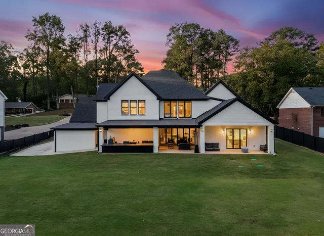 $977,999 | 2446 Williams Downs Circle Southwest, Snellville, GA 30078