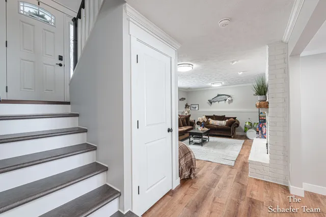 $750,000 | 8610 Dygert Drive Southeast, Alto, MI 49302