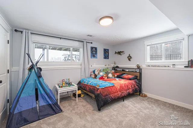 $750,000 | 8610 Dygert Drive Southeast, Alto, MI 49302