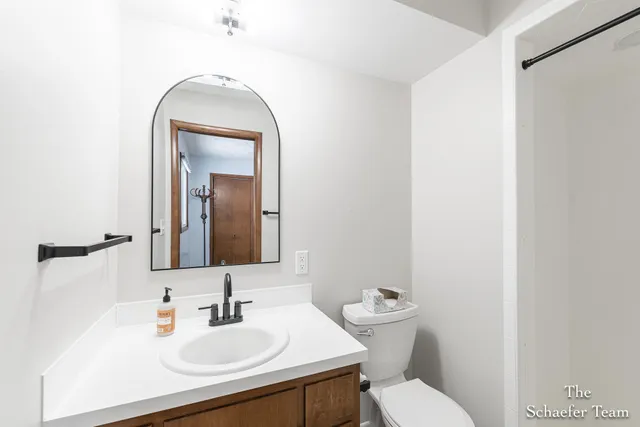 $750,000 | 8610 Dygert Drive Southeast, Alto, MI 49302