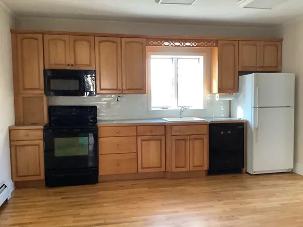 $199,900 | 192 Main Street, Van Buren, ME 04785