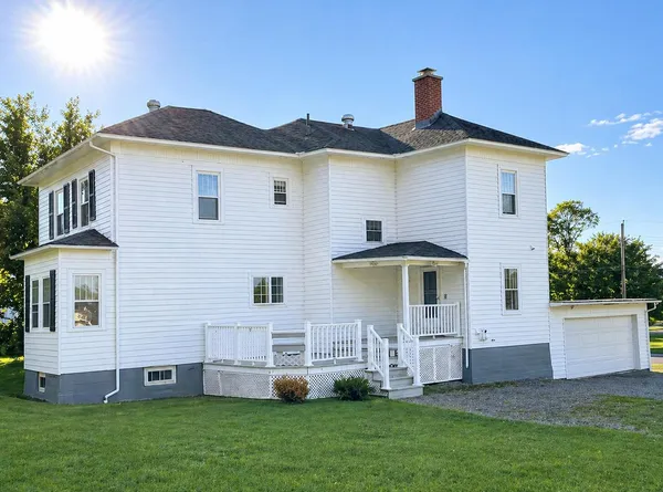 $199,900 | 192 Main Street, Van Buren, ME 04785