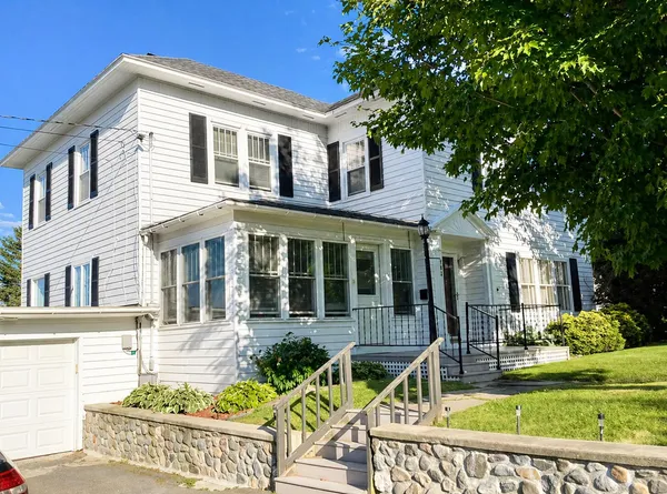 $199,900 | 192 Main Street, Van Buren, ME 04785