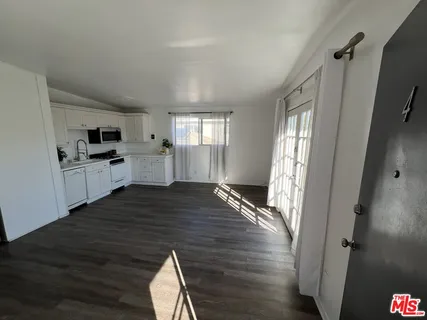 $2,695,000 | 35 23rd Avenue, Venice, CA 90291