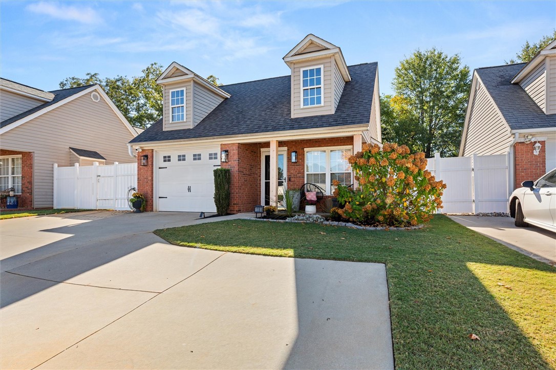 118 Midtown Square Anderson, SC 29621 - Photo 3 of 30