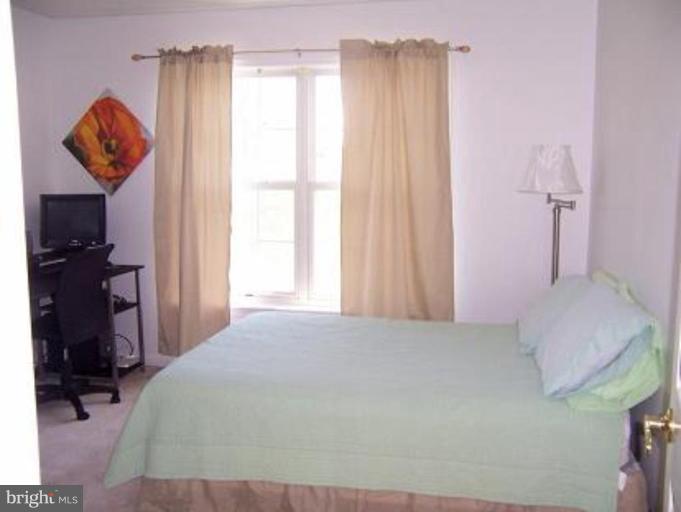 27 Marble Arch Road Colora, MD 21917 - Photo 19 of 30 All Window Treatments Can Stay