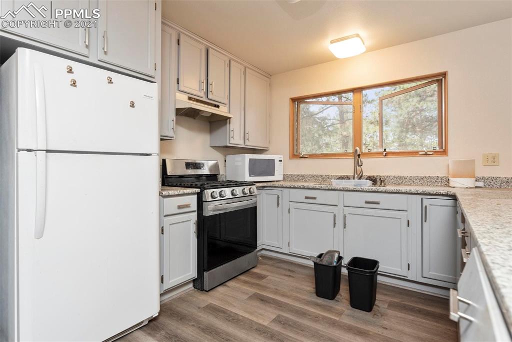 17275 Goshawk Road Colorado Springs, CO 80908 - Photo 17 of 45