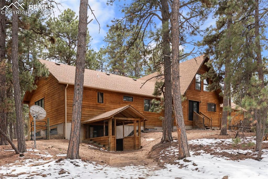 17275 Goshawk Road Colorado Springs, CO 80908 - Photo 4 of 45