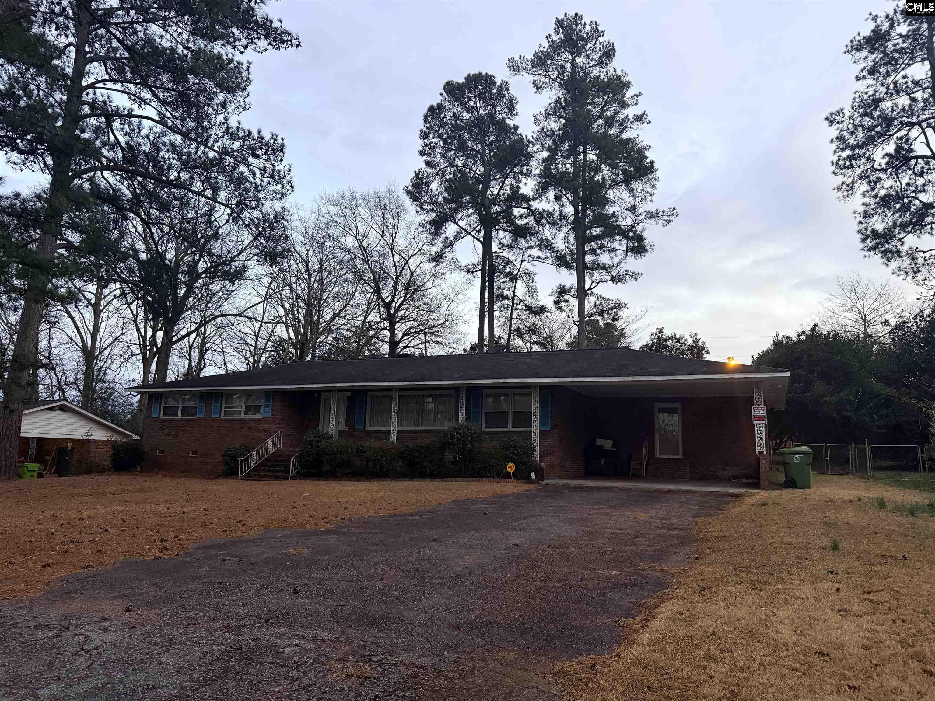 946 Bakersfield Road Columbia, SC 29210 - Photo 2 of 39