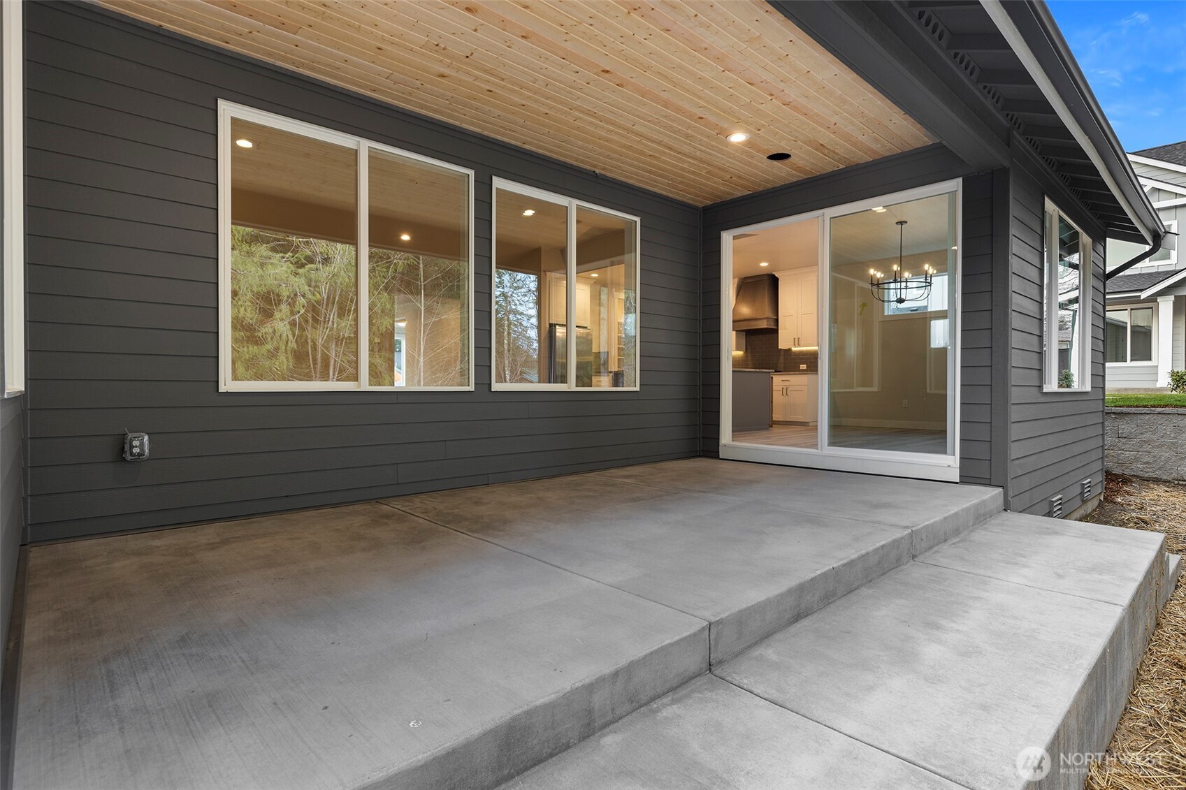 1529 Lockridge Loop East Enumclaw, WA 98022 - Photo 28 of 31