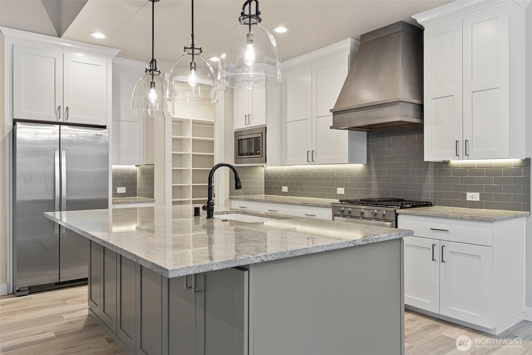 1529 Lockridge Loop East Enumclaw, WA 98022 - Photo 6 of 31