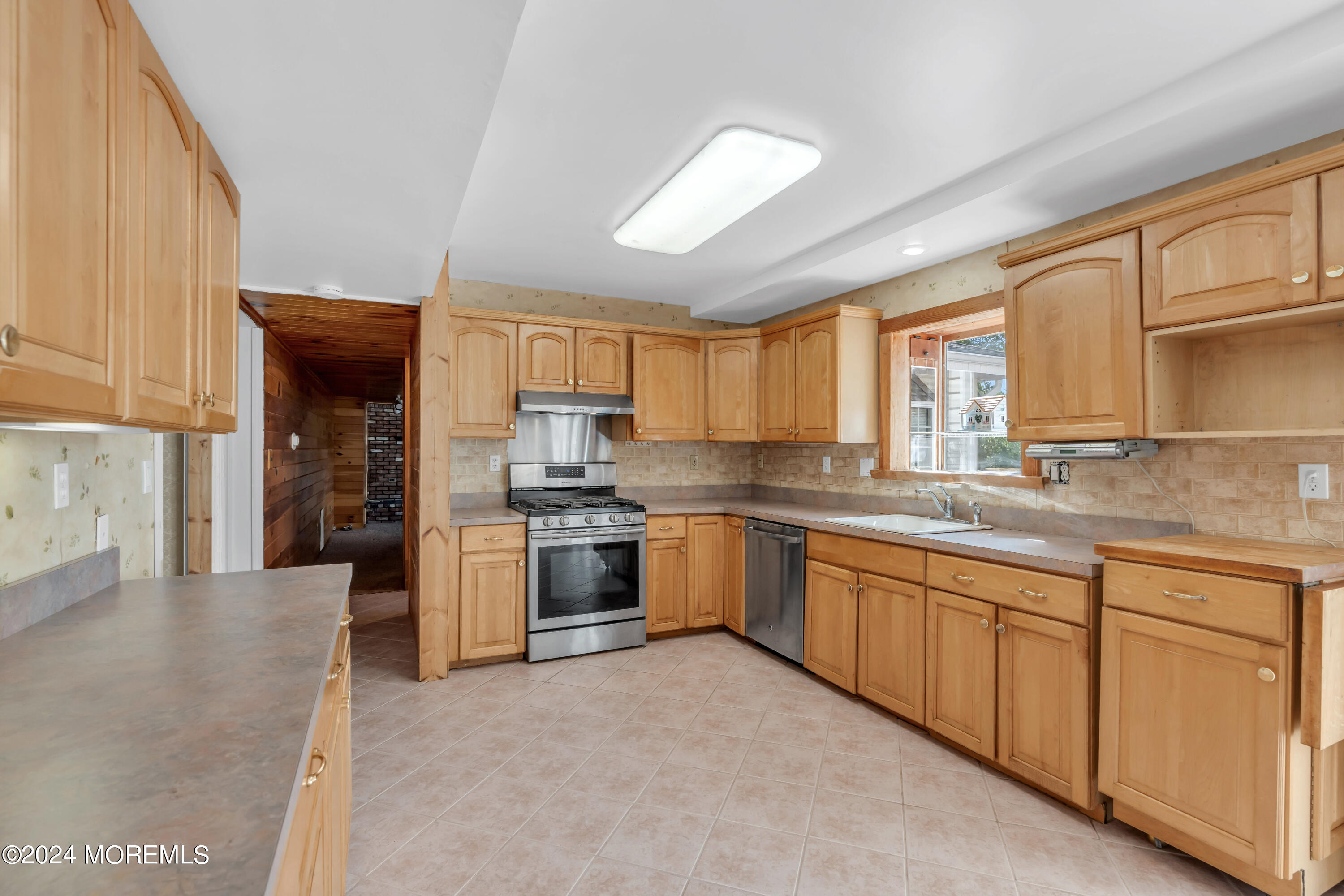 3 Quebec Road Marlboro, NJ 07746 - Photo 19 of 62 019_dsc05990_506