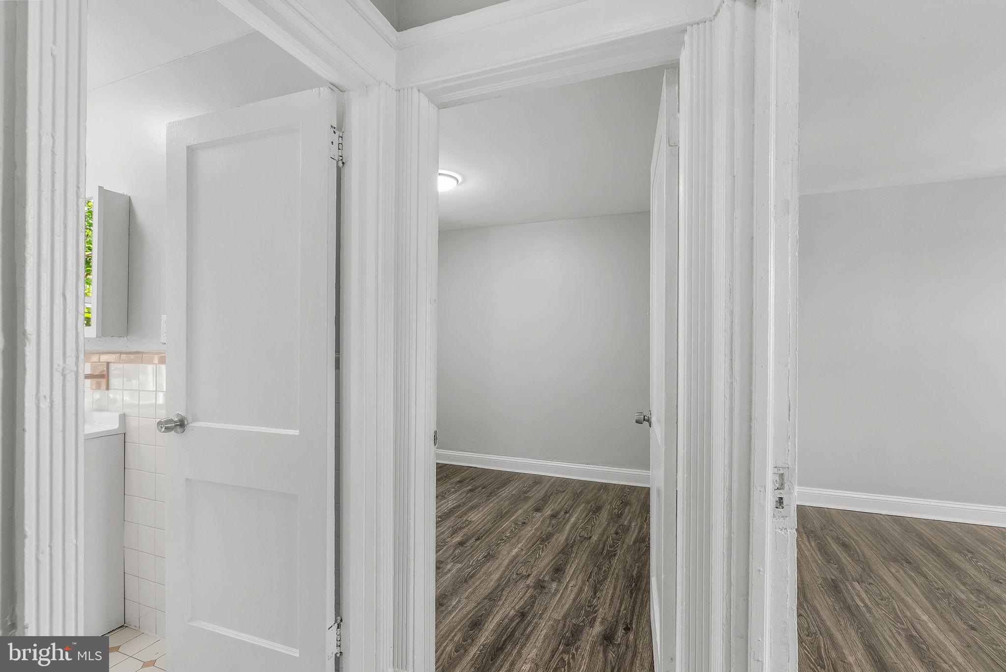 7052 Aberdeen Road Upper Darby, PA 19082 - Photo 13 of 27