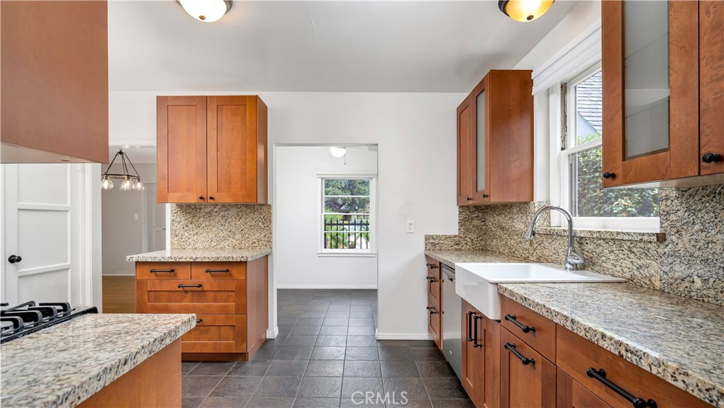 2118 Greenleaf Street Santa Ana, CA 92706 - Photo 17 of 45