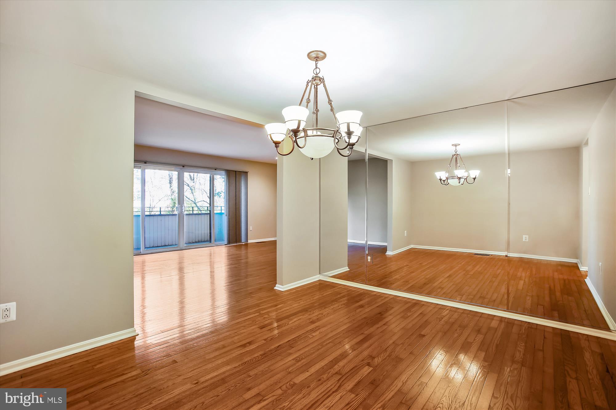 11042 Saffold Way Reston, VA 20190 - Photo 22 of 50 Dining Room