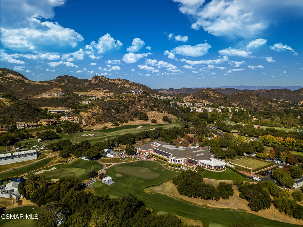 240 West Stafford Road Thousand Oaks, CA 91361 - Photo 23 of 26 a view of a city