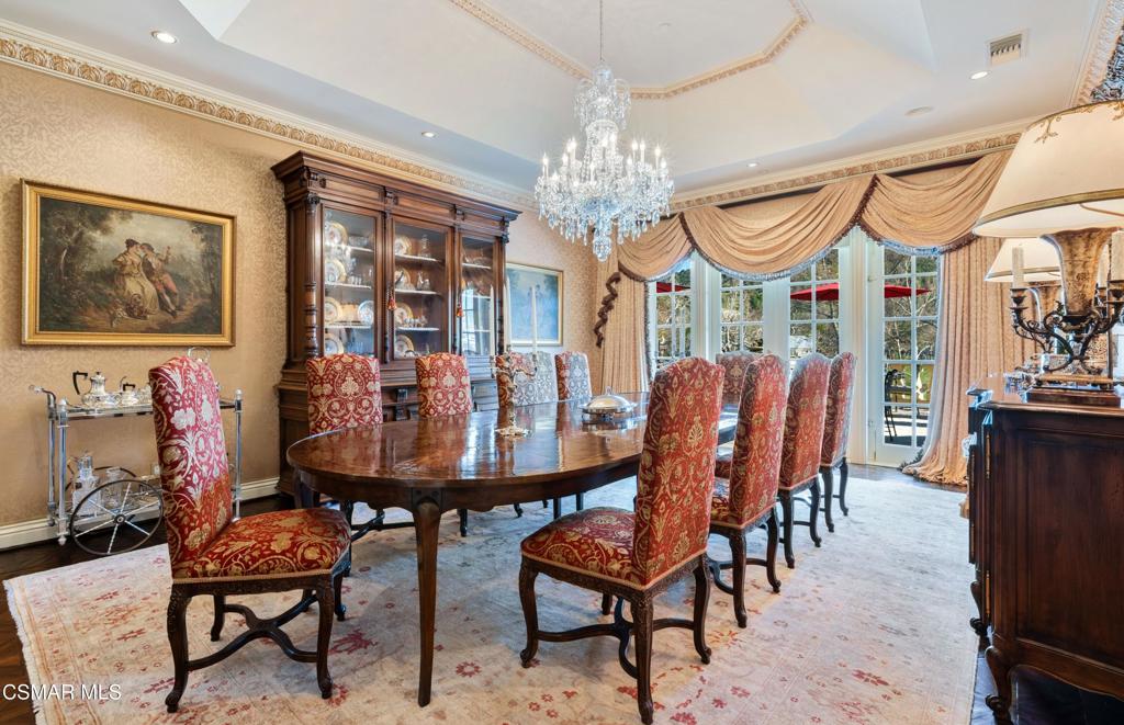 240 West Stafford Road Thousand Oaks, CA 91361 - Photo 9 of 26 a view of a dining room with furniture and chandelier