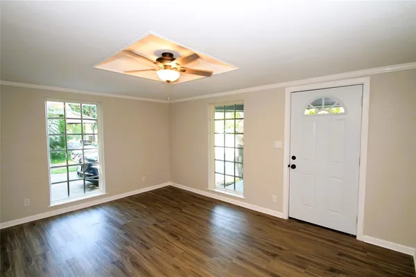 $1,025 | 349 12th Northwest, Paris, TX 75460