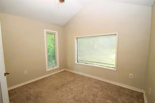 $1,025 | 349 12th Northwest, Paris, TX 75460