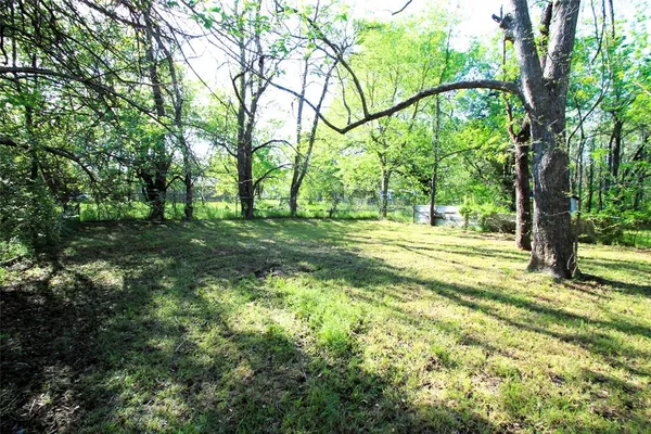 $1,025 | 349 12th Northwest, Paris, TX 75460