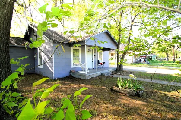 $1,025 | 349 12th Northwest, Paris, TX 75460