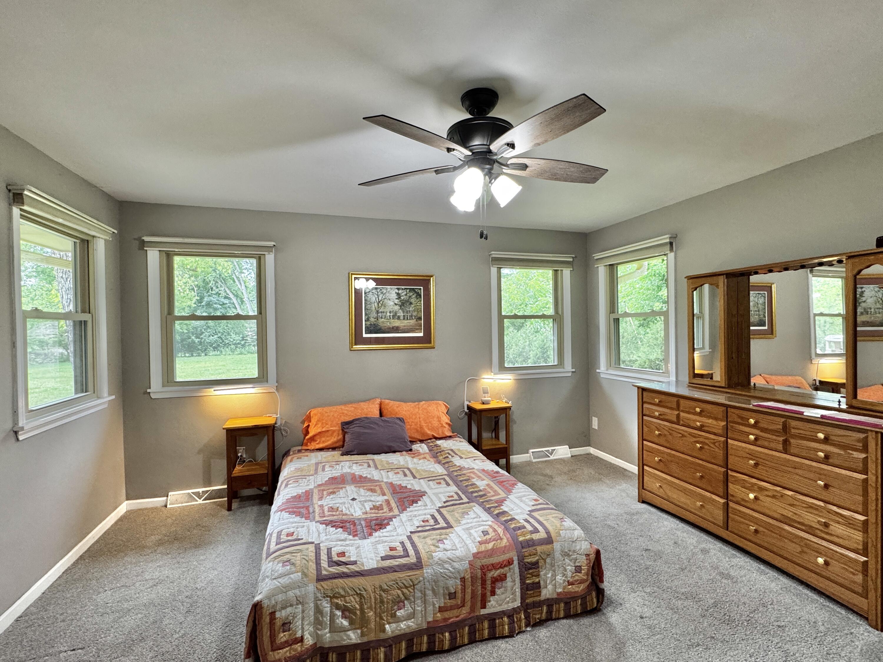 2625 El Rancho Drive Brookfield, WI 53005 - Photo 17 of 29 Primary Room