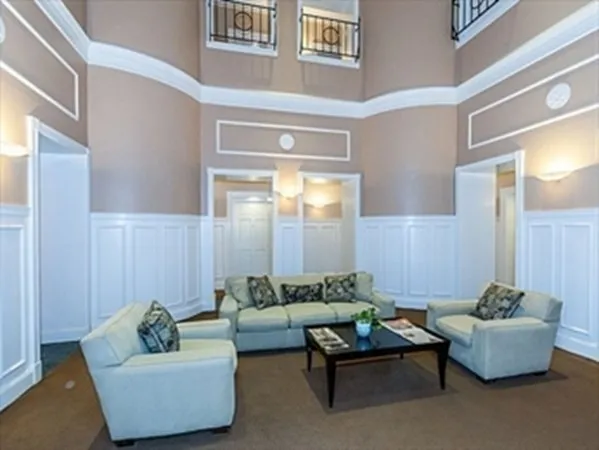 $3,600 | 416 Marlborough Street, Unit 505, Boston, MA 02115