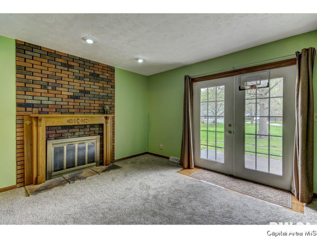 12 Hyde Park Springfield, IL 62703 - Photo 12 of 17 Gallery Image 12