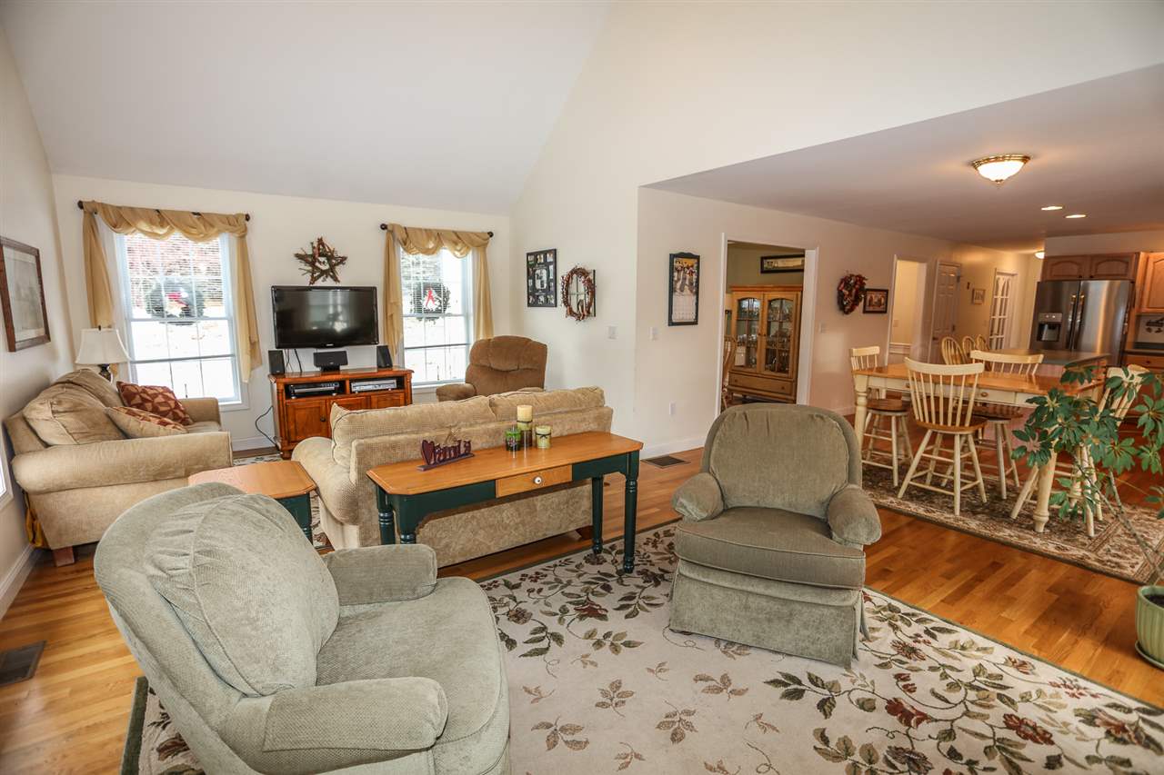16 Continental Boulevard Rochester, NH 03867 - Photo 18 of 36