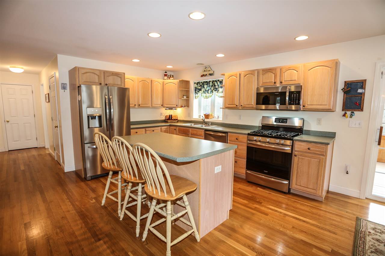 16 Continental Boulevard Rochester, NH 03867 - Photo 9 of 36