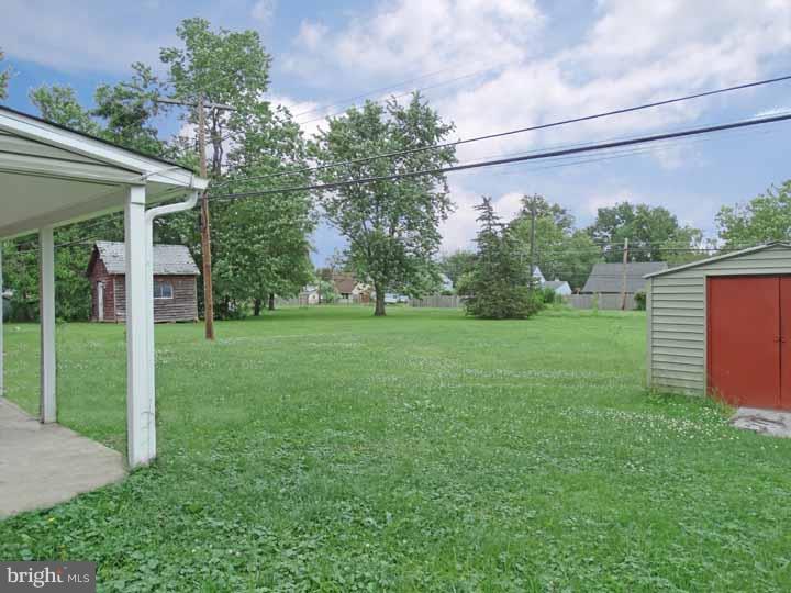 46 Idolstone Road Levittown, PA 19057 - Photo 14 of 14 View in Back
