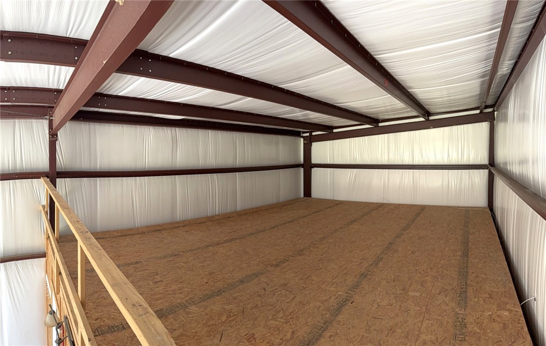 5878 East Boone Prairie Road, Unit COUNTYROAD Franklin, TX 77856 - Photo 11 of 42 a view of entryway