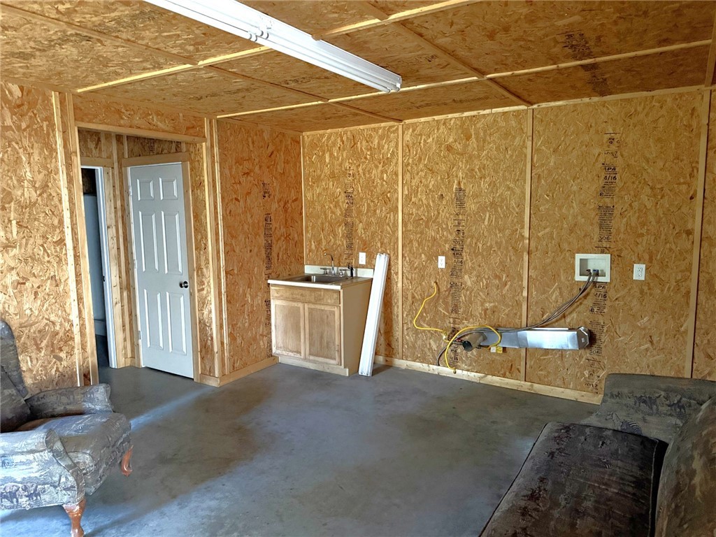 5878 East Boone Prairie Road, Unit COUNTYROAD Franklin, TX 77856 - Photo 12 of 42 a view of a room with windows