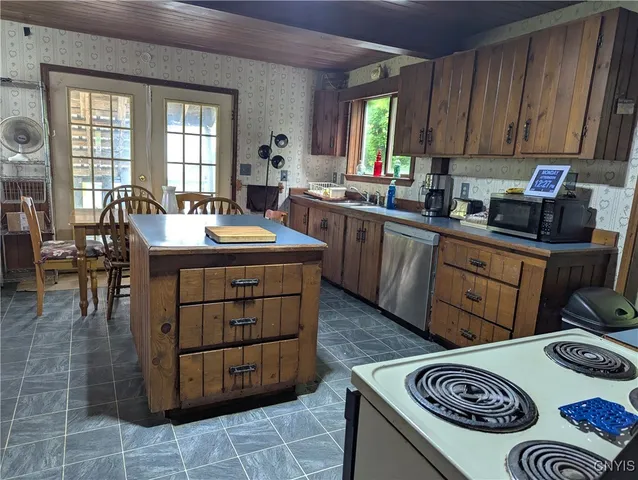 $150,000 | 137 West Street, Boonville, NY 13309