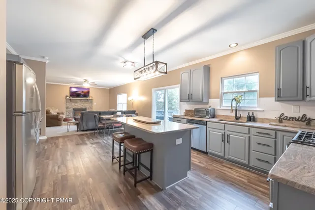 $595,000 | 6108 Highpoint Court, East Stroudsburg, PA 18301