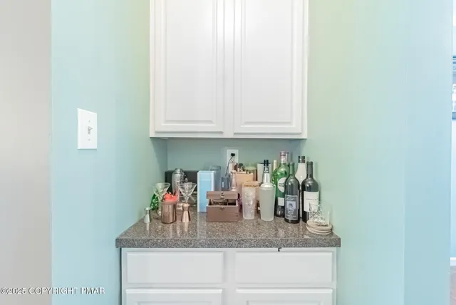 $595,000 | 6108 Highpoint Court, East Stroudsburg, PA 18301