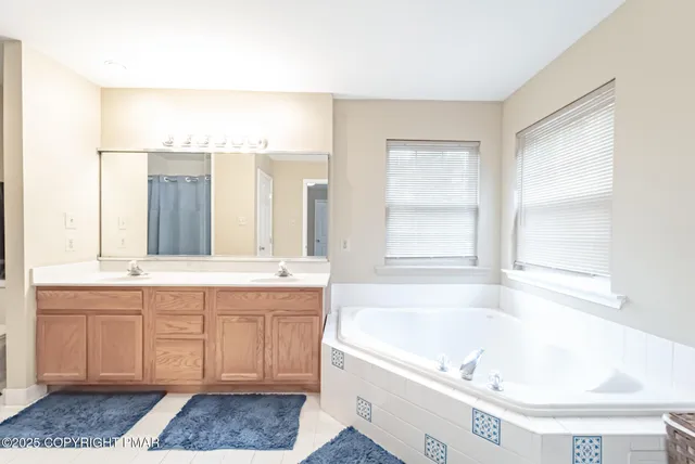 $595,000 | 6108 Highpoint Court, East Stroudsburg, PA 18301