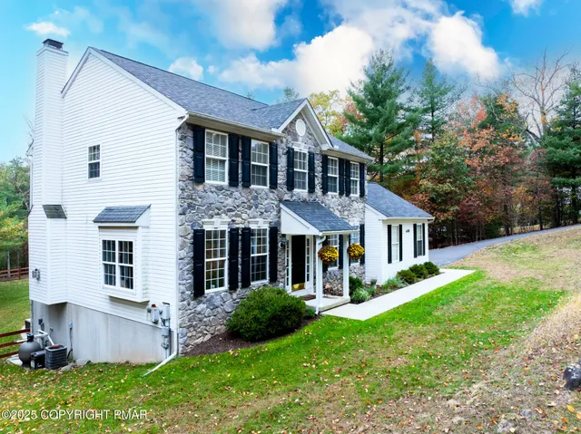 $595,000 | 6108 Highpoint Court, East Stroudsburg, PA 18301