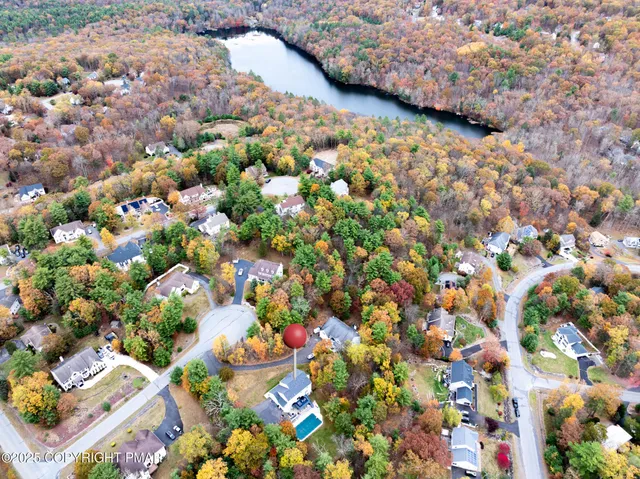 $595,000 | 6108 Highpoint Court, East Stroudsburg, PA 18301