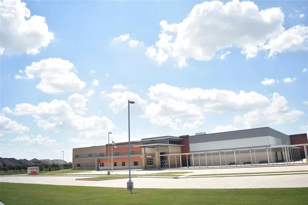 $2,690 | 912 Slate Lane, Celina, TX 75009