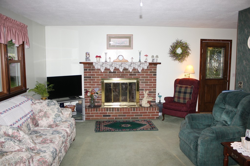 27 River Road Erving, MA 01344 - Photo 6 of 12 Gallery Image 6